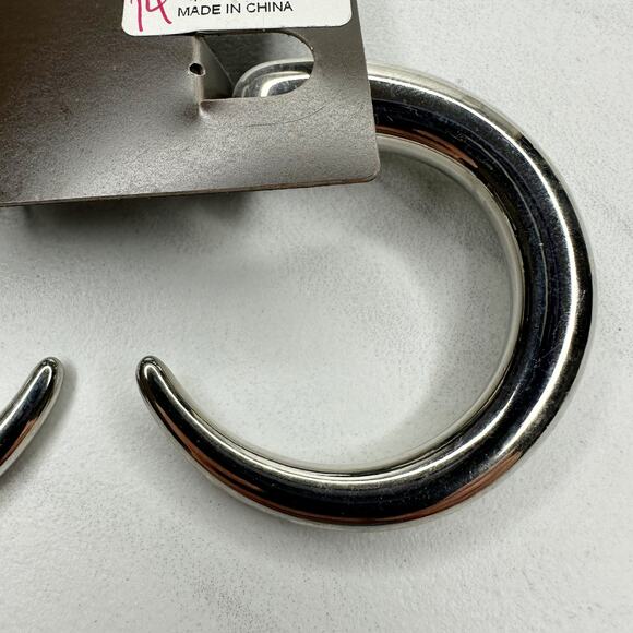 Chico's Portia Chunky Hoop Silver Tone Earrings Pierced Pair - Picture 8 of 9